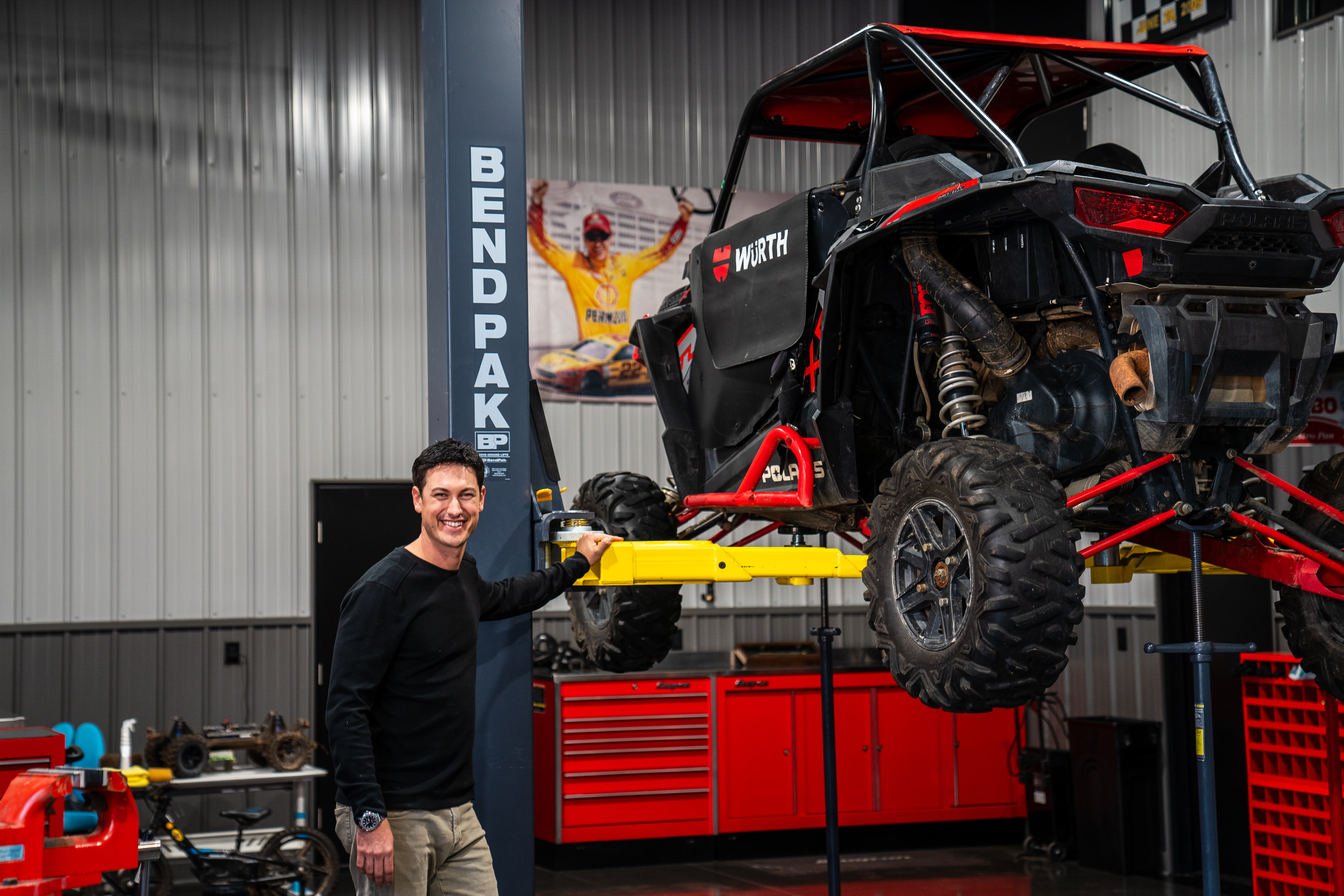 More Working Height for Modern Vehicle Service
