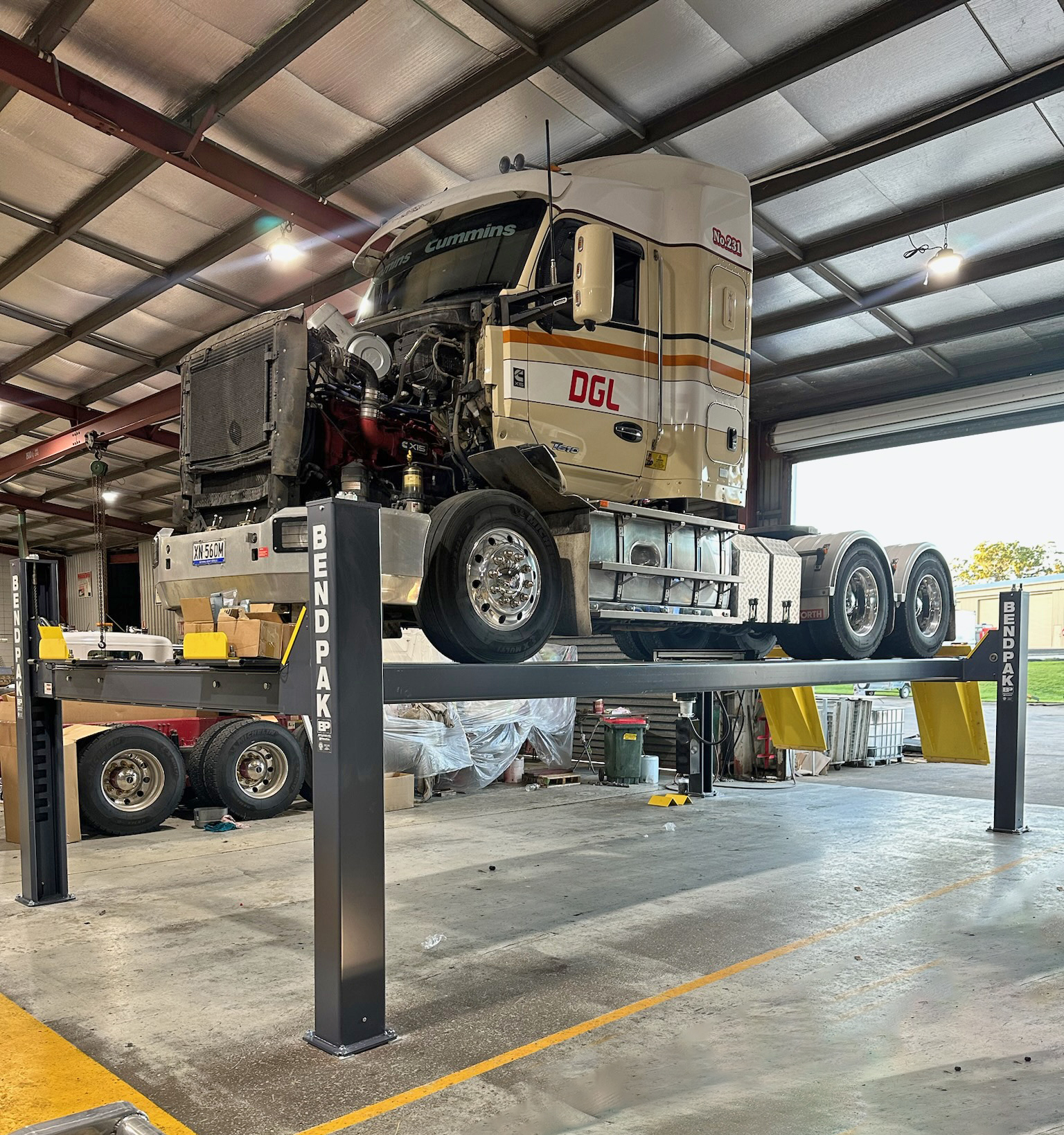 40,000-lb. Four-Post Power for Commercial Truck Service