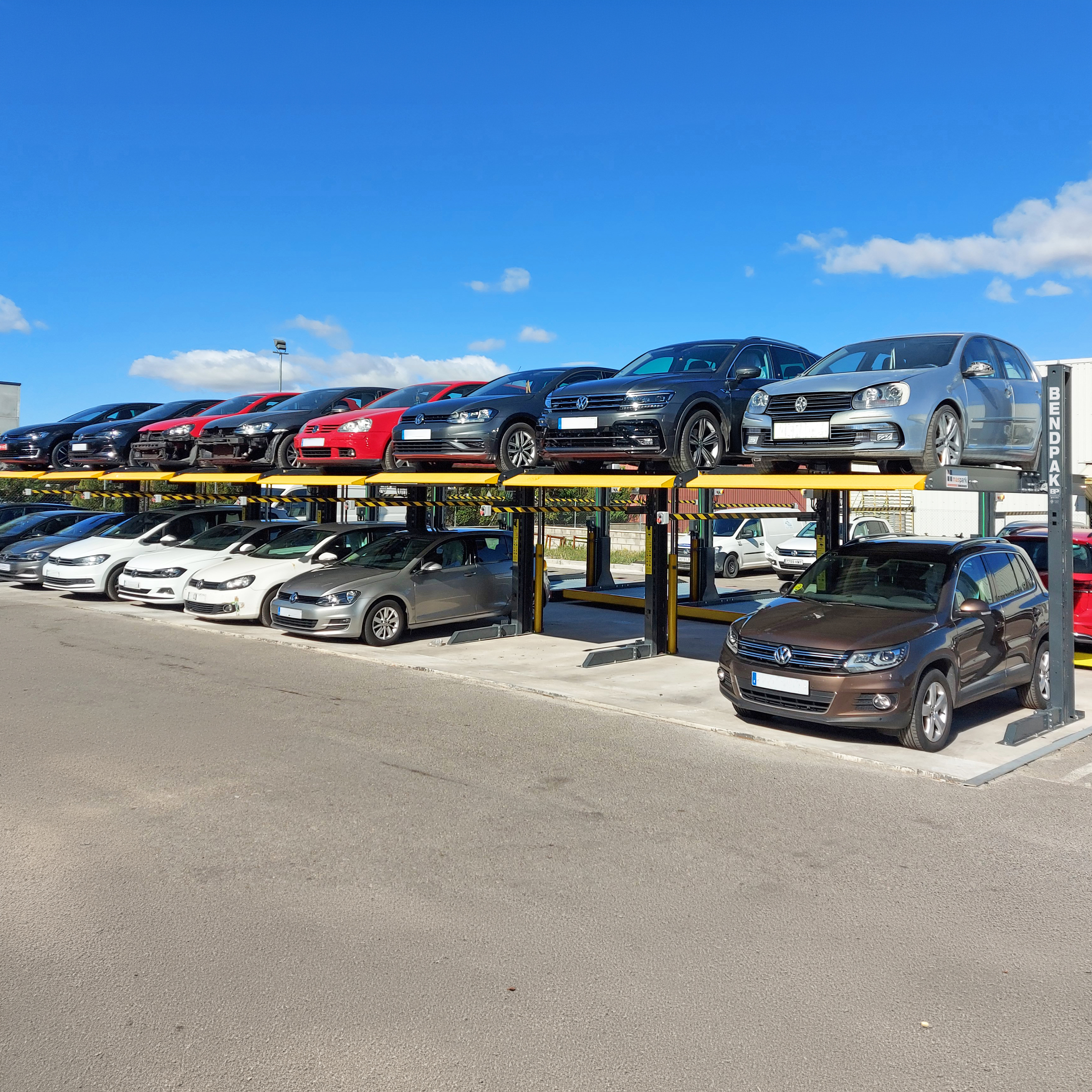 Commercial-Grade Platform Design for Daily Parking Use