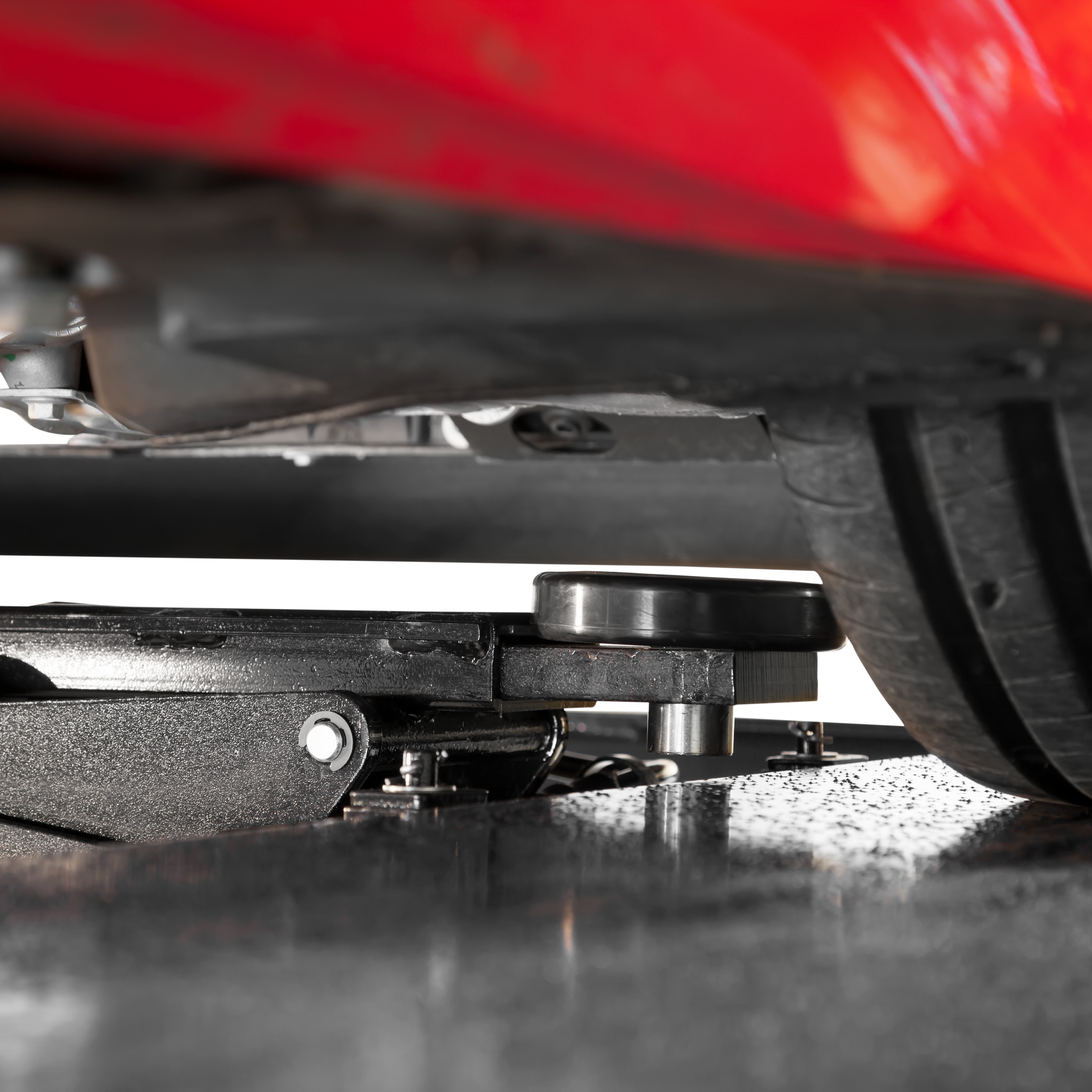 Low-Profile Rolling Bridge Jack Access for HD-7 and HD-9 Lifts