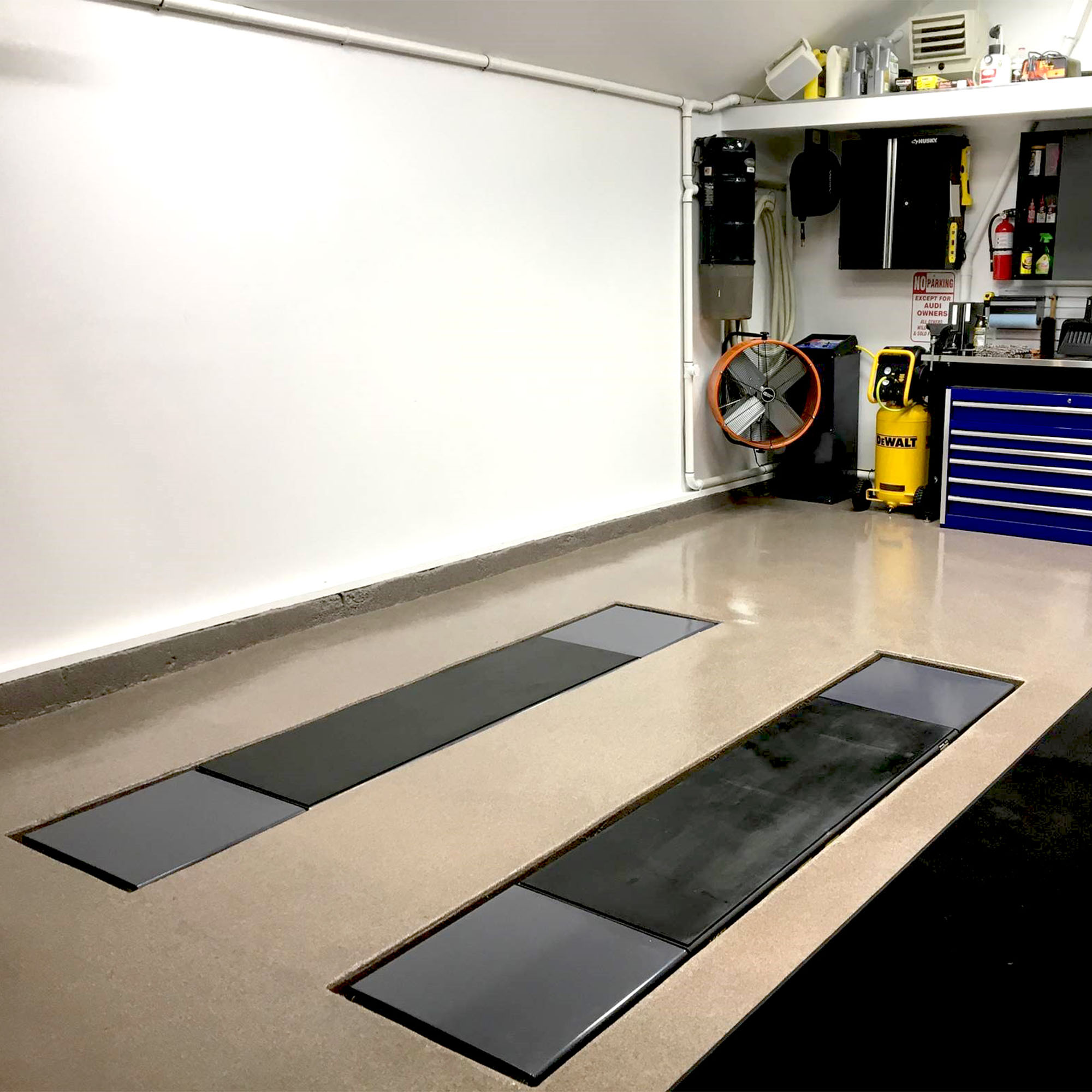 Full-Rise Lifting That Disappears Into the Floor