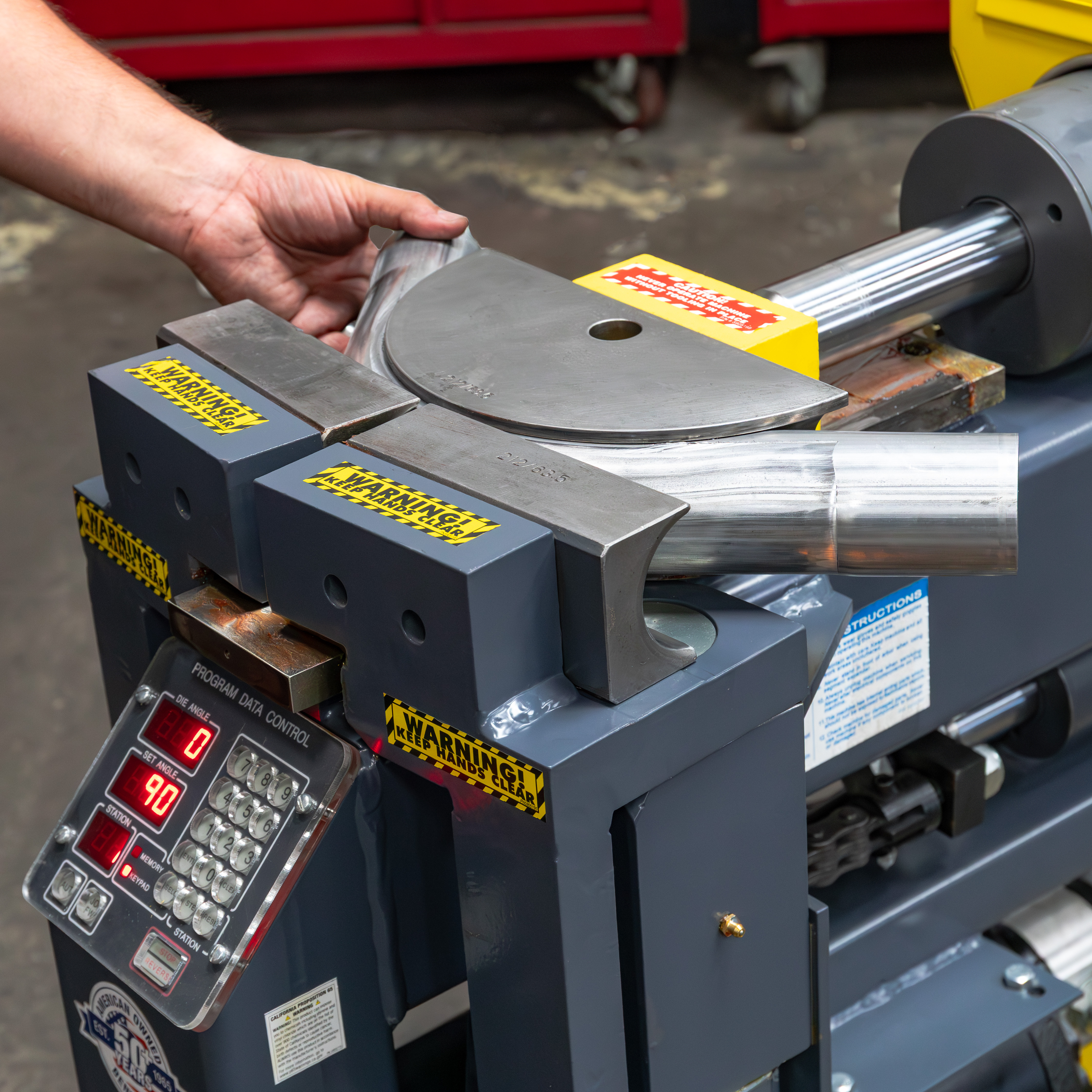 Quick-Change Bending Dies and End-Finishing Capability