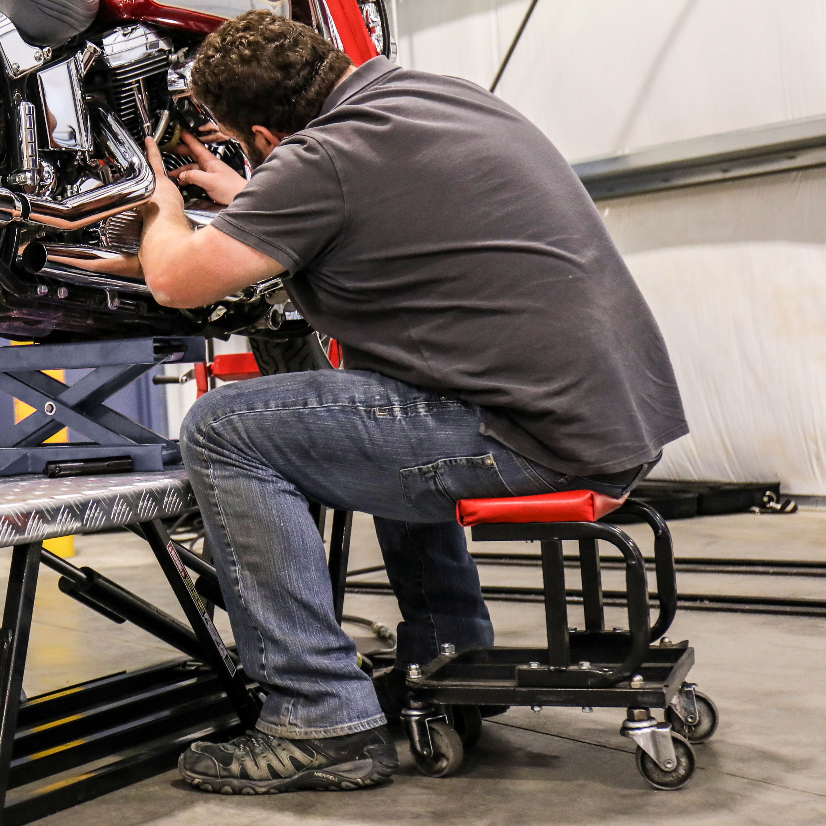 Rolling Work Seat for QuickJack and Low Vehicle Service