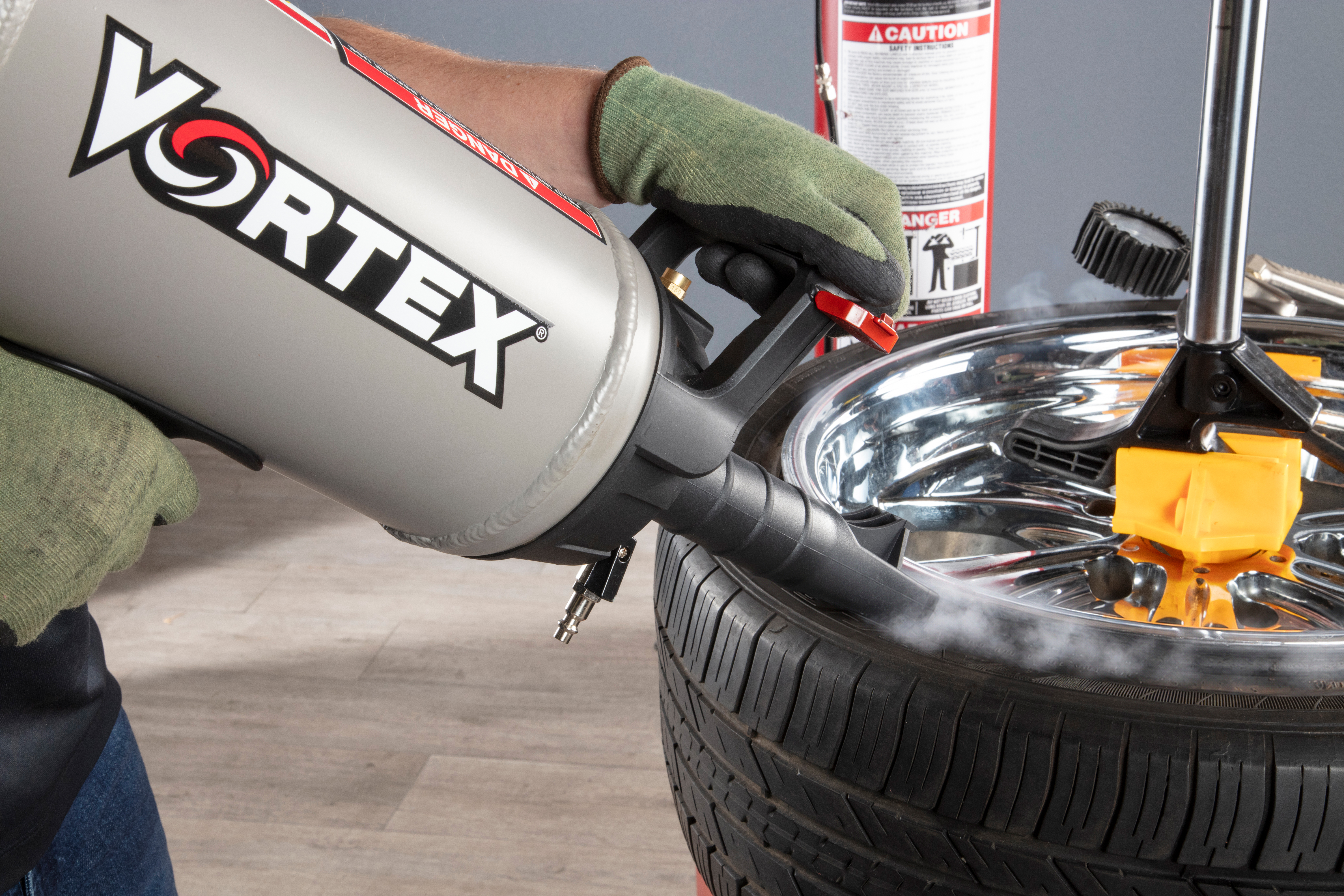 A Compact Tire Bead Seater for Stubborn Beads